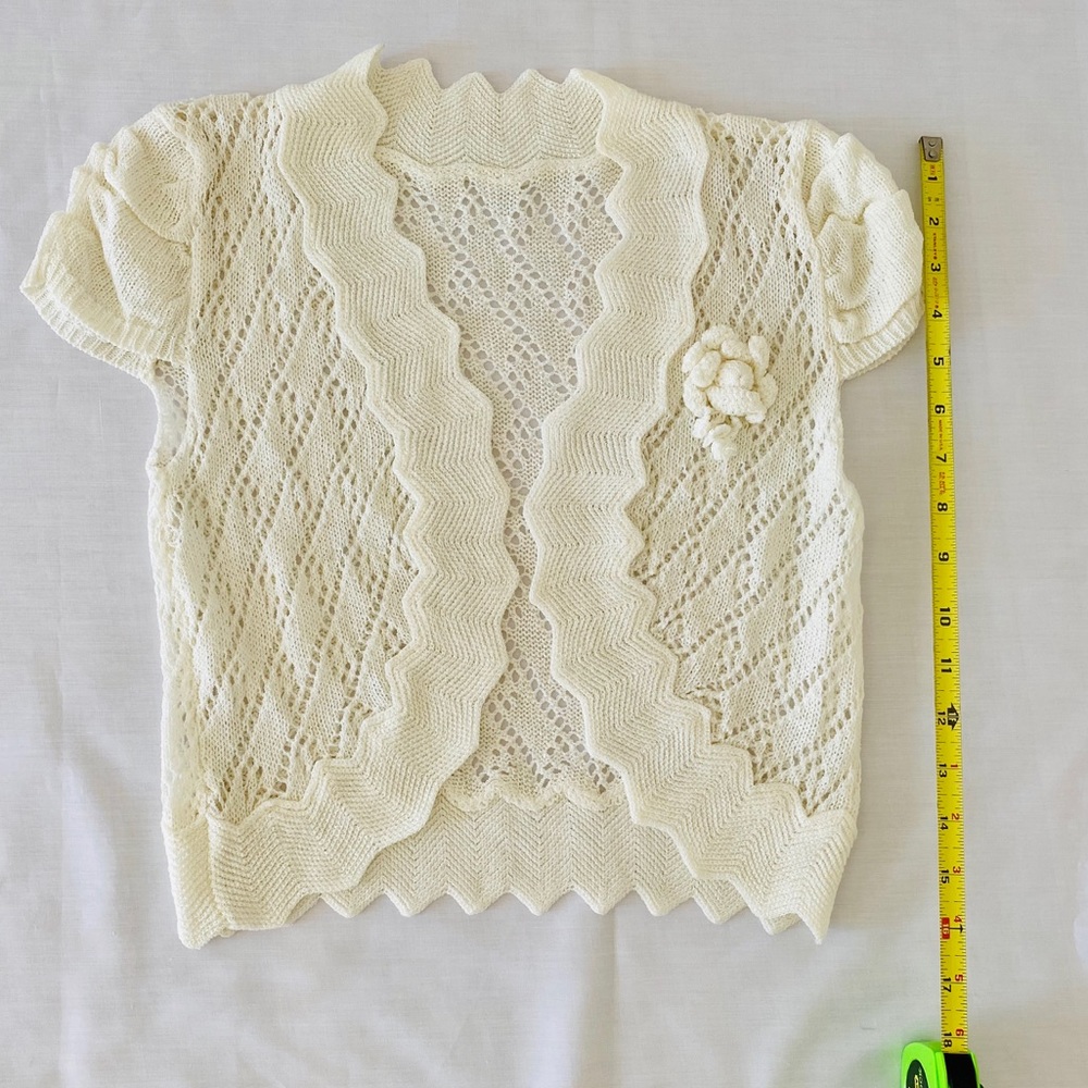 Knit short sleeve shrug NWOT